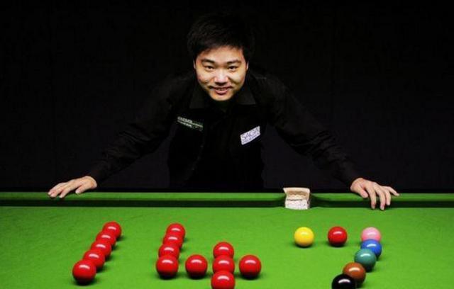 TA：埃利奥特融入维拉的进程较为缓慢，他需要更加沉着冷静