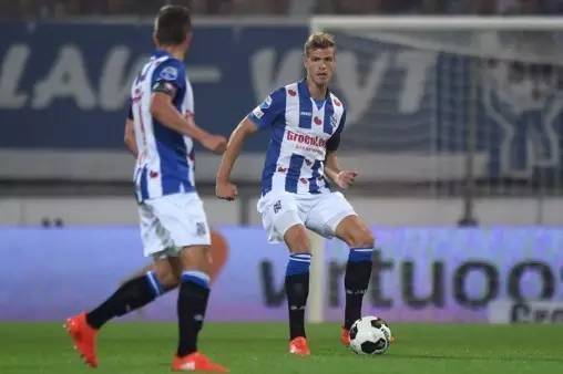 哈登三节5分小卡23中10，灰熊新秀暴走23+14+5，主场逆转快船